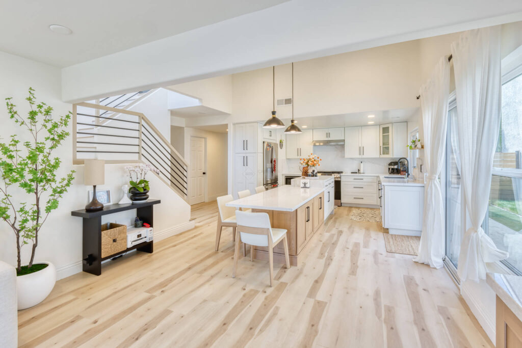 Khanh's Kitchen - 405 Cabinets & Stone - 02