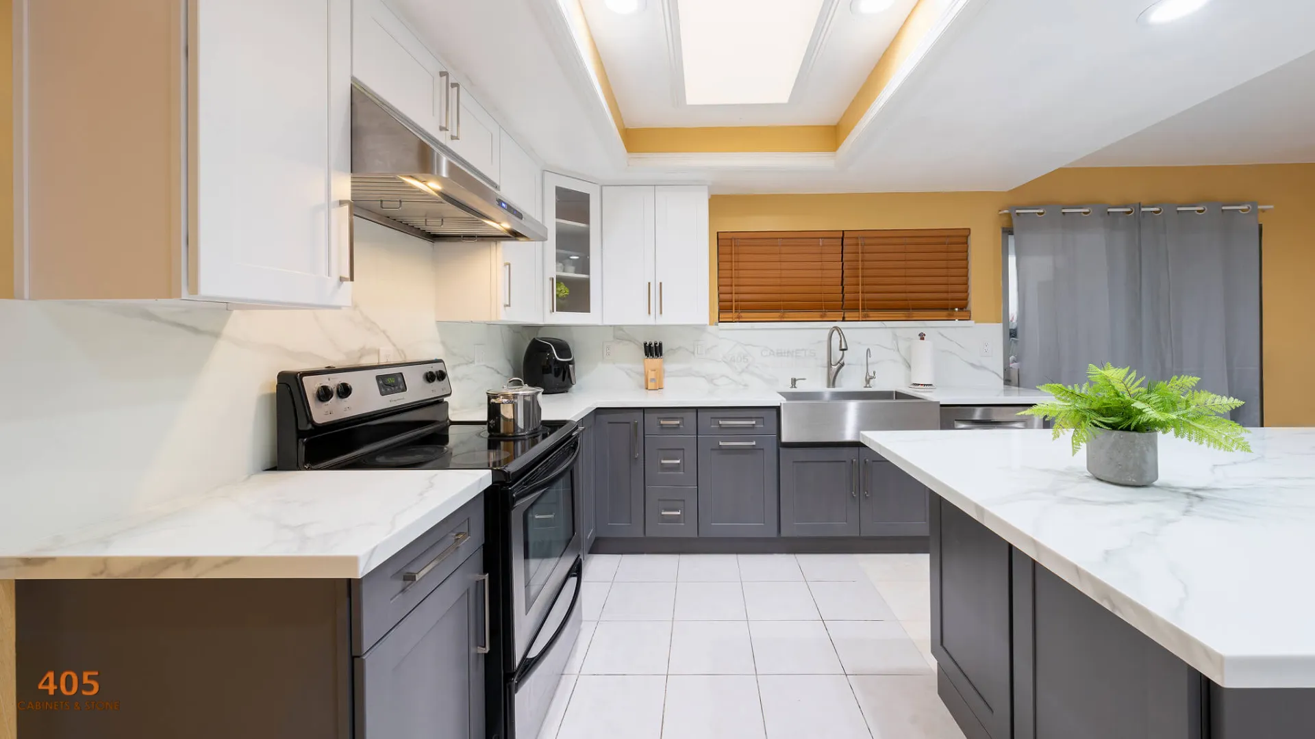 White and Grey Kitchen Cupboards (9)