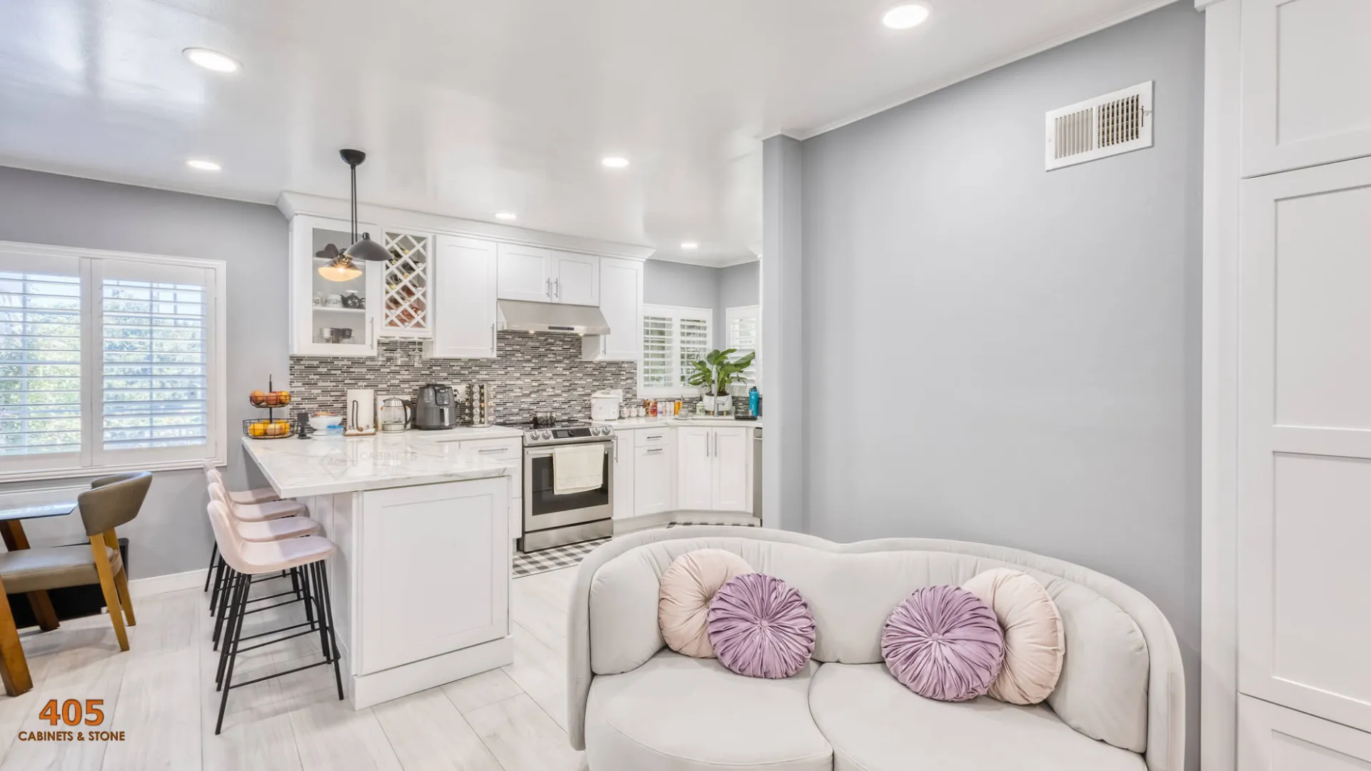 how to choose the right color for kitchen cabinets (4)_11zon