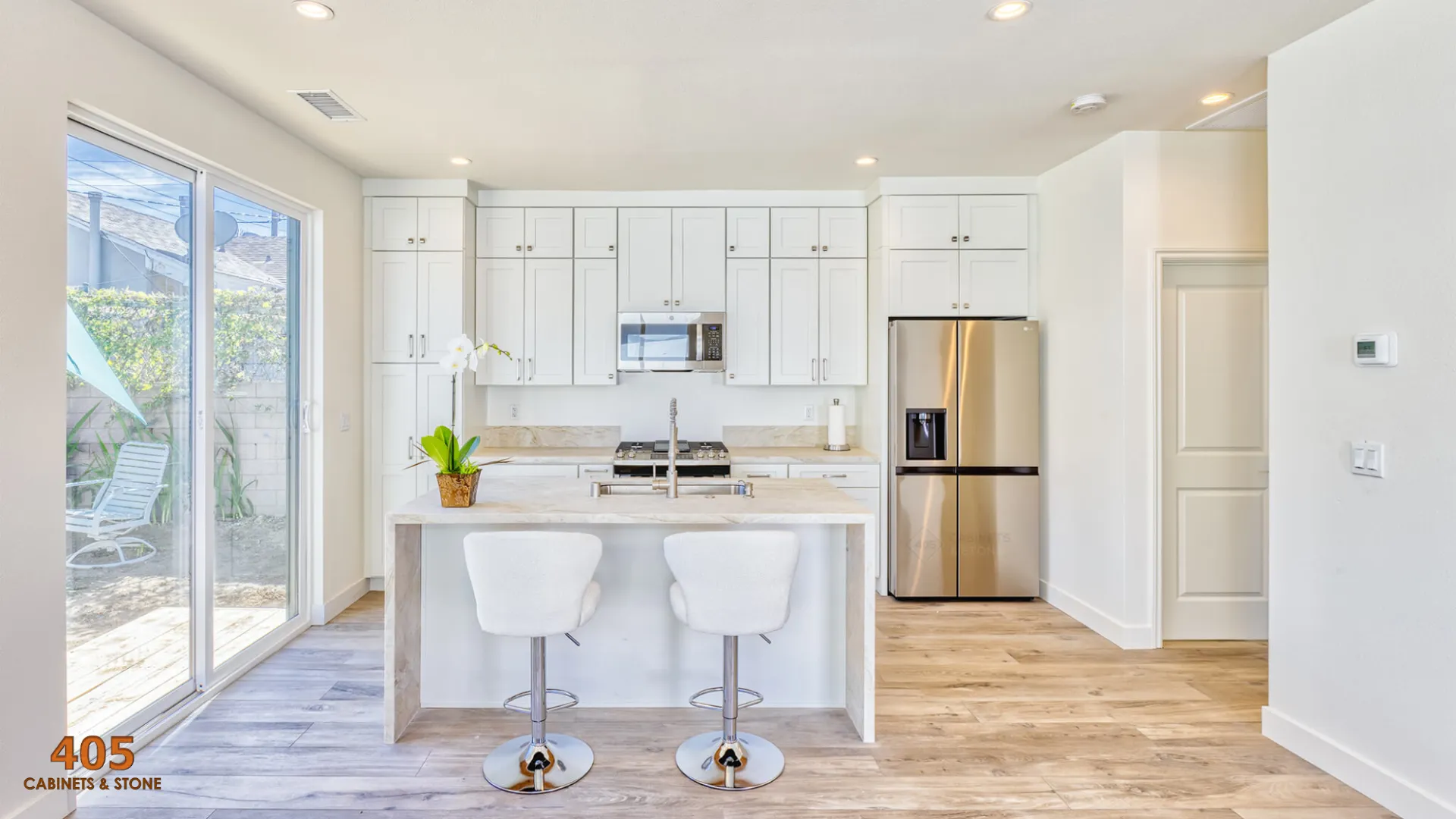 ADU Kitchen Layouts & Cabinet Solutions for Space Optimization  4