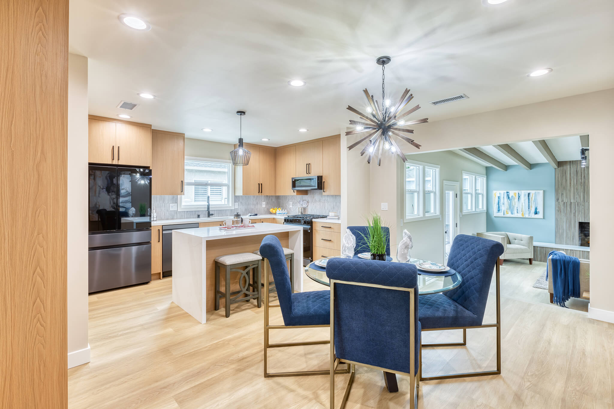 Alan's Kitchen - 405 Cabinets & Stone - 01