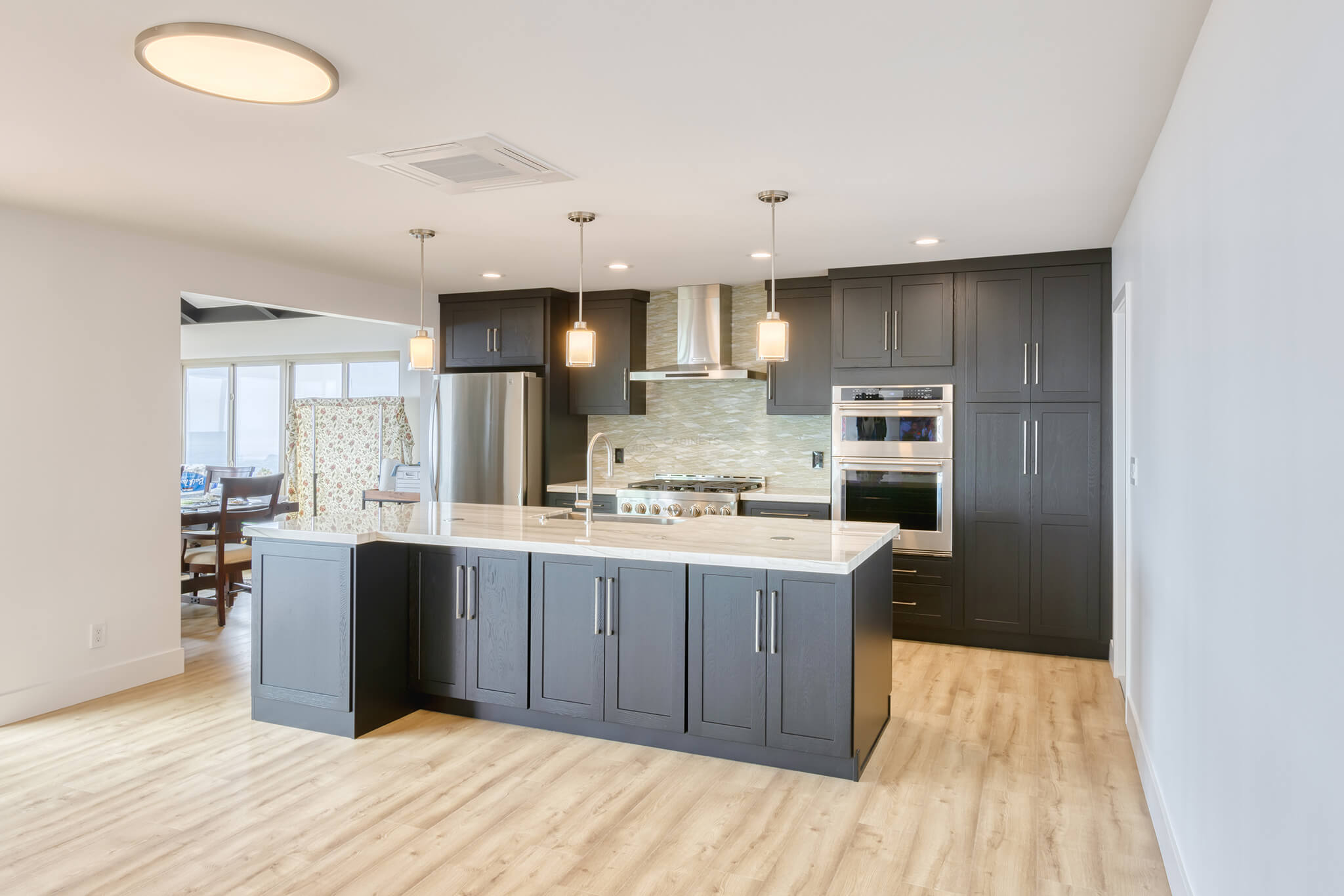 Johnny's Kitchen - 405 Cabinets & Stone - 03