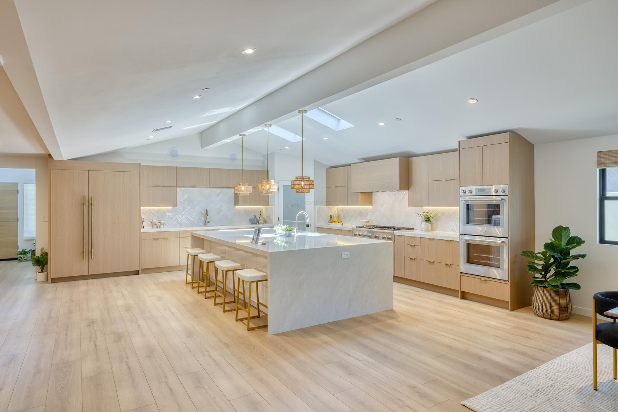 Los Alamitos's Kitchen - 405 Cabinets & Stone - 04