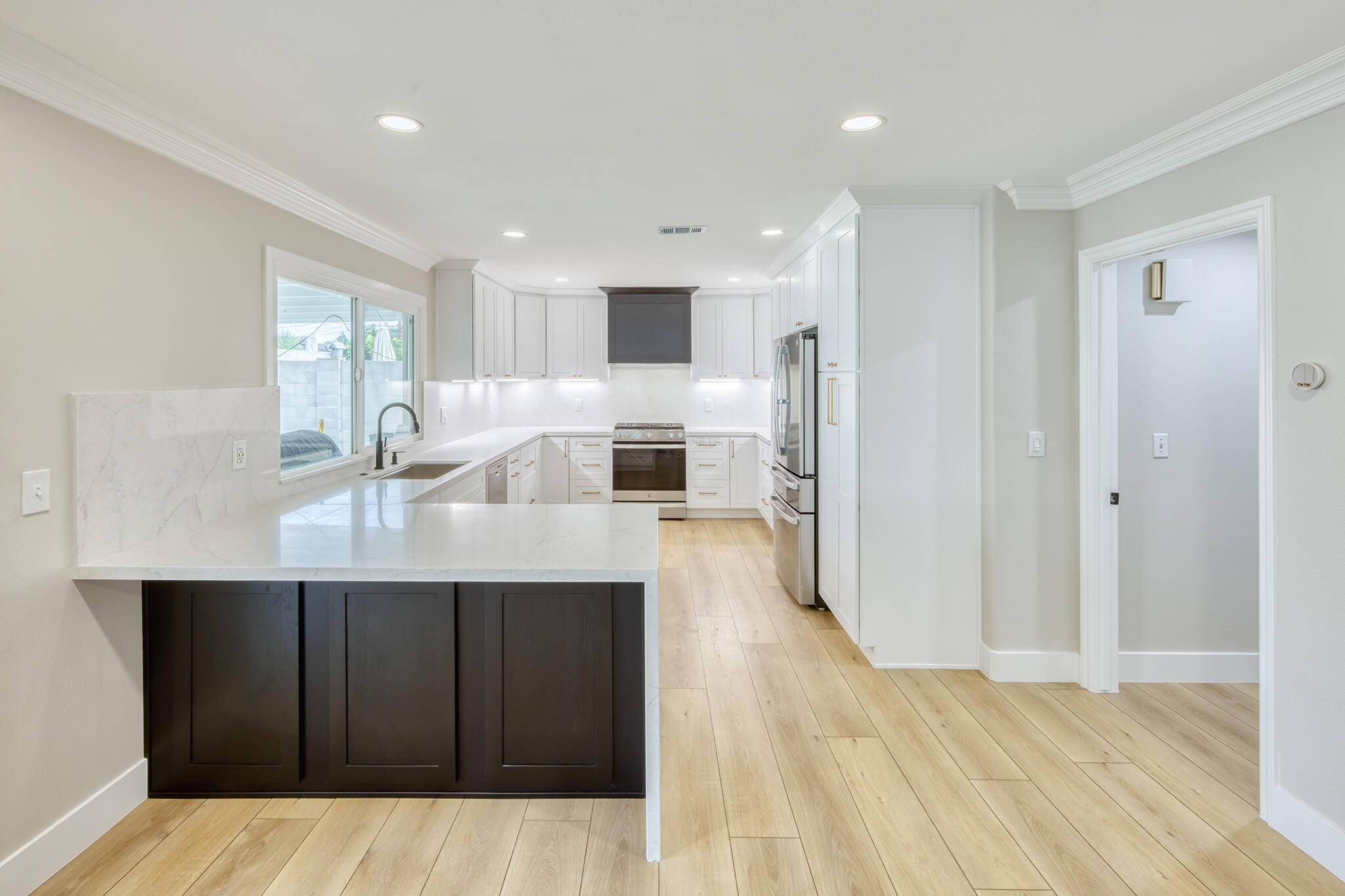 Ivan's Kitchen - 405 Cabinets & Stone - 02