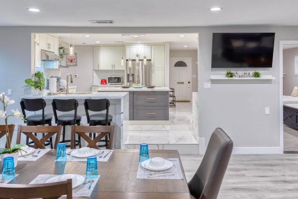 Airbnb1's Kitchen - 405 Cabinets & Stone - 05