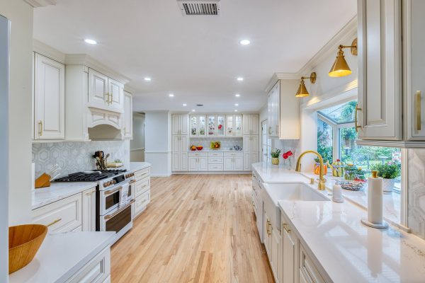 Bobbie's Kitchen - 405 Cabinets & Stone - 017