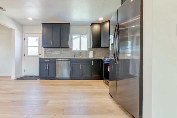 Costa's Kitchen - 405 Cabinets & Stone - 011
