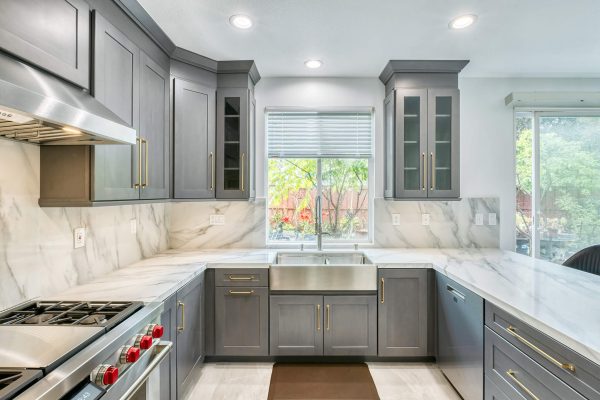 Erik's Kitchen - 405 Cabinets & Stone - 010