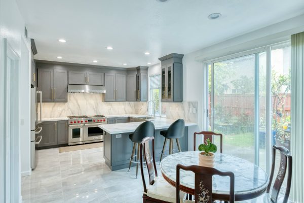 Erik's Kitchen - 405 Cabinets & Stone - 02