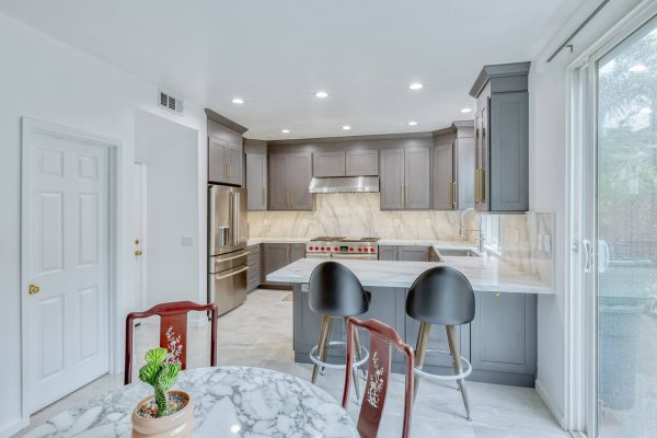 Erik's Kitchen - 405 Cabinets & Stone - 03