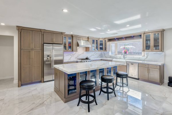 Hien's Kitchen - 405 Cabinets & Stone - 01