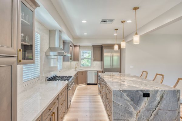 Leo's Kitchen - 405 Cabinets & Stone - 013