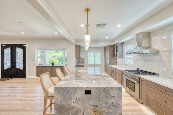Leo's Kitchen - 405 Cabinets & Stone - 08