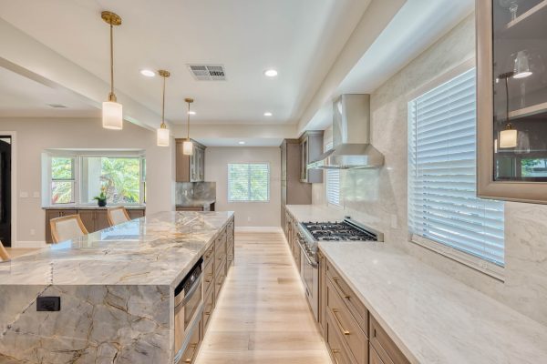 Leo's Kitchen - 405 Cabinets & Stone - 09