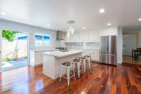 Quoc's Kitchen - 405 Cabinets & Stone - 001